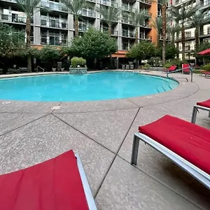 loft-living-downtown-at-its-best-very-spacious.hotelsofphoenix.com/