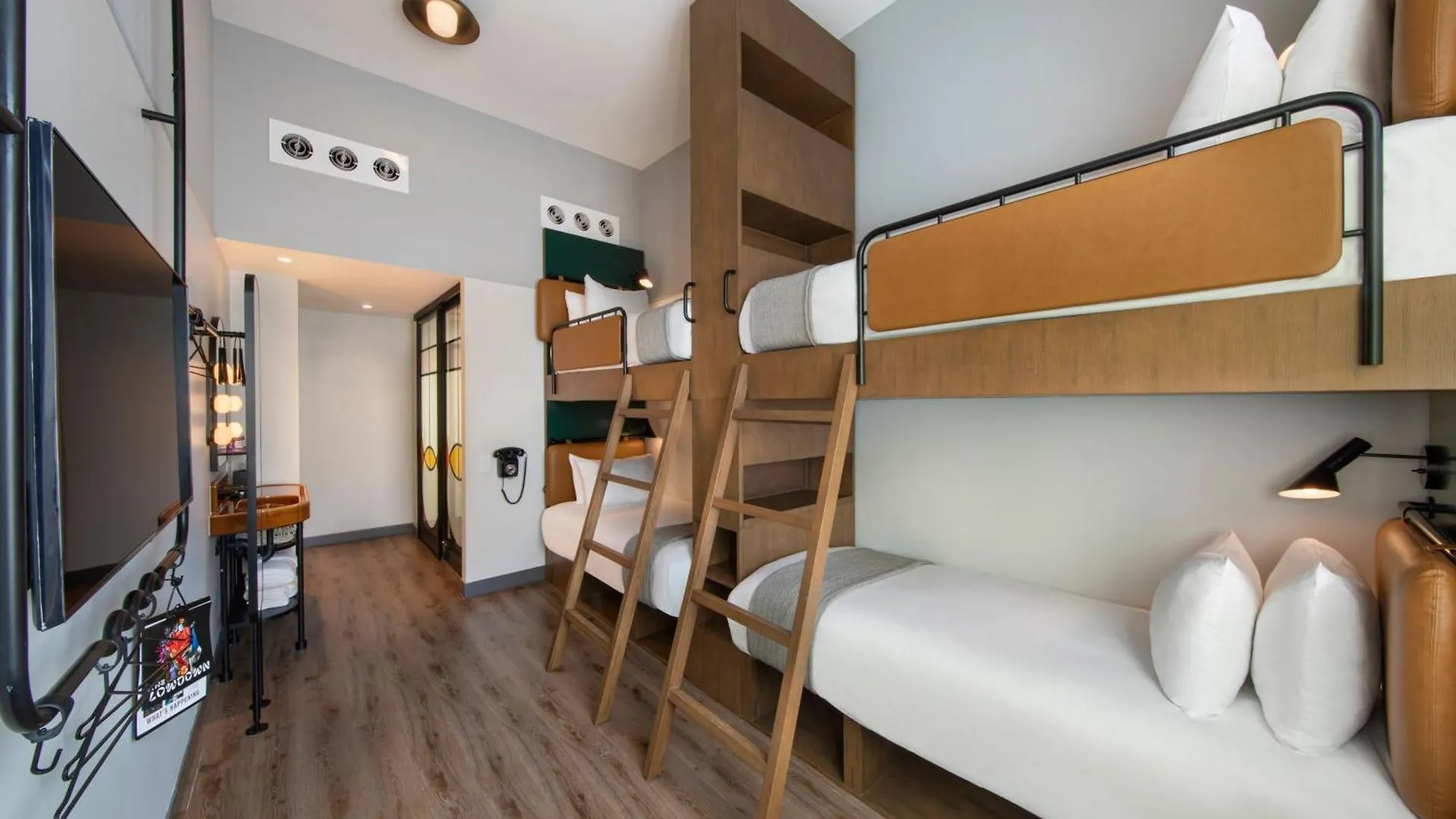 Moxy Nyc Lower East Side New York 4*,  USA