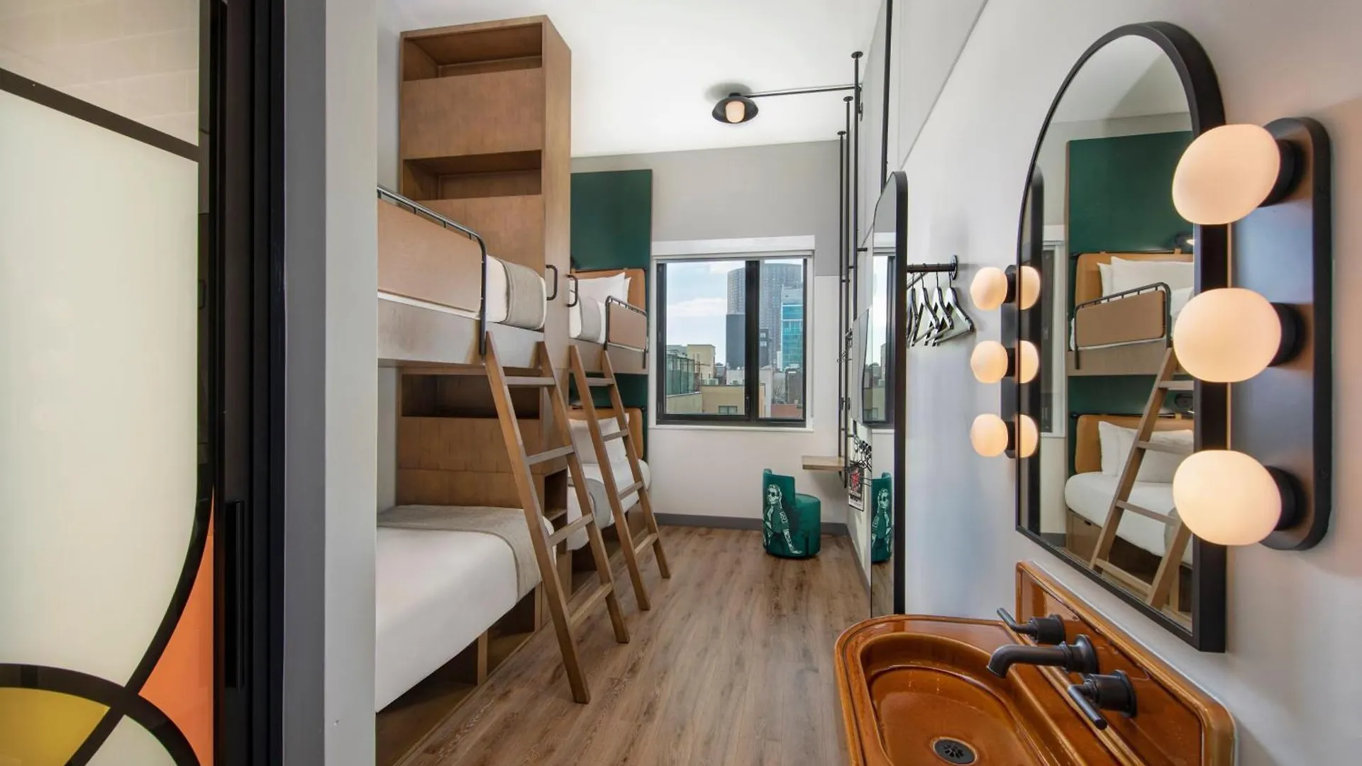 Moxy Nyc Lower East Side New York 4*,