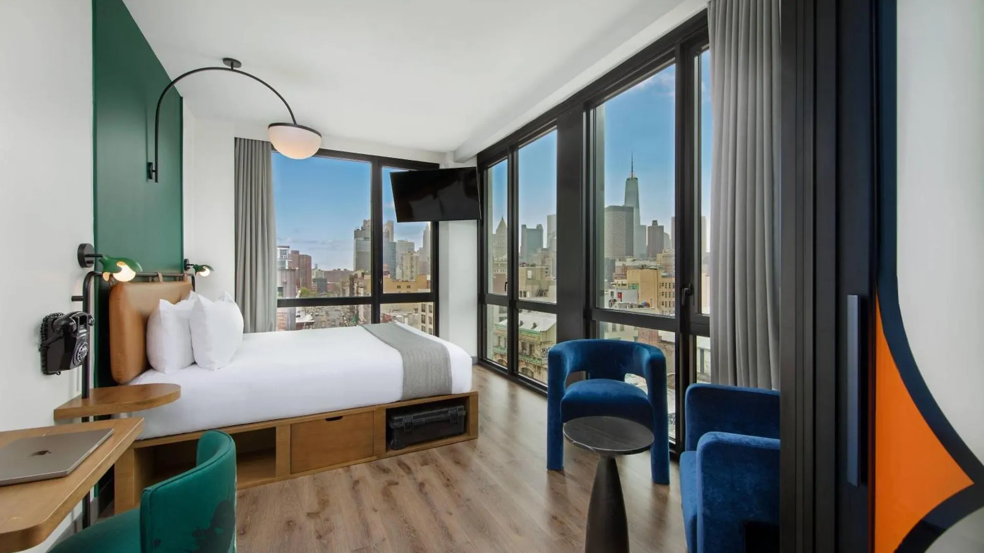 Moxy Nyc Lower East Side New York Hotel