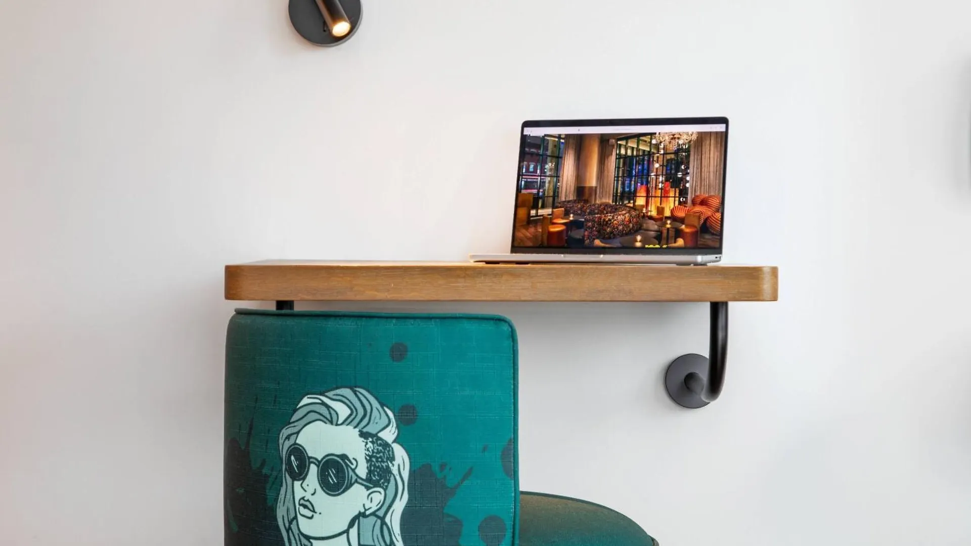 Moxy Nyc Lower East Side New York Hotel