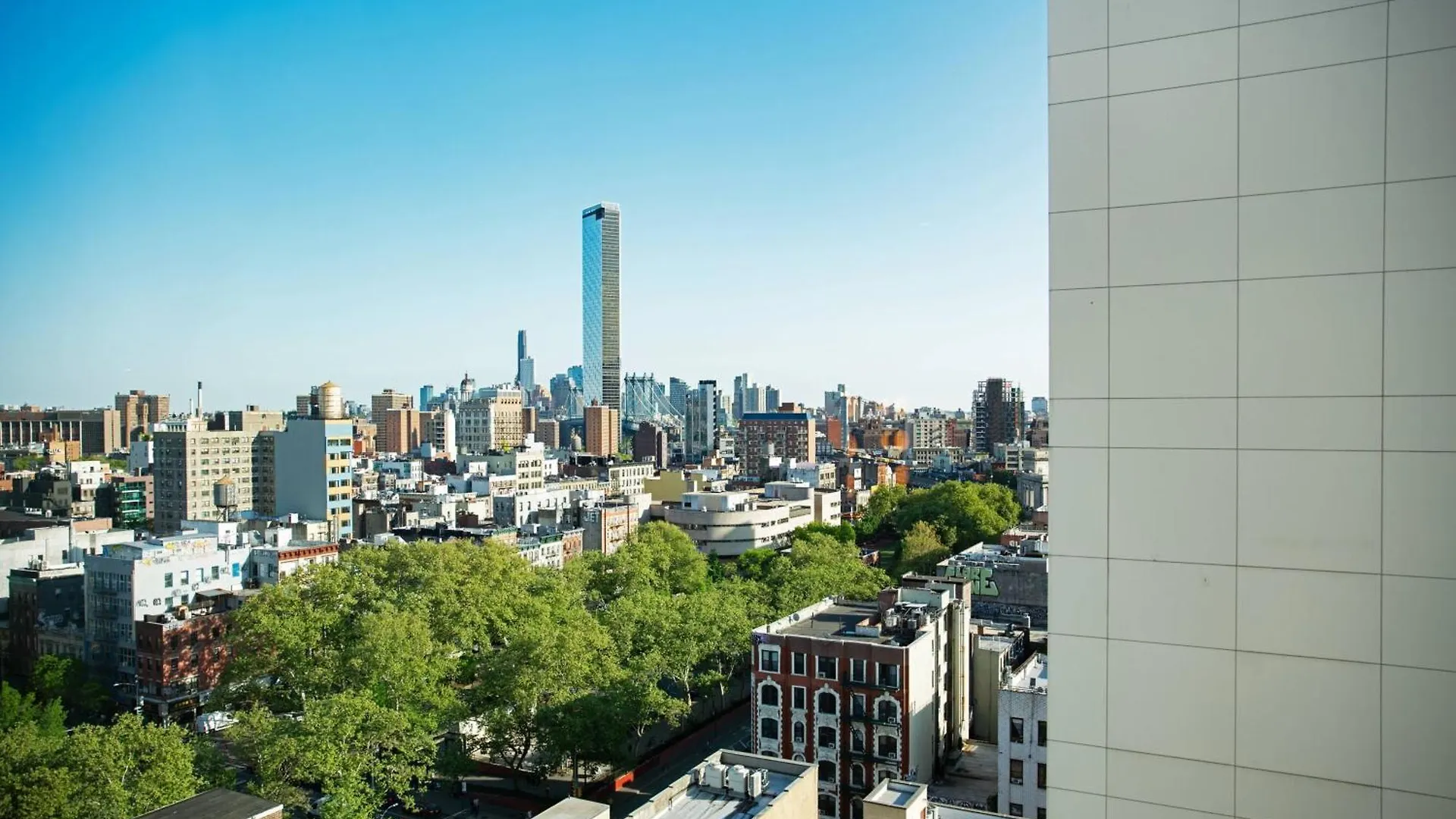 Moxy Nyc Lower East Side New York Hotel