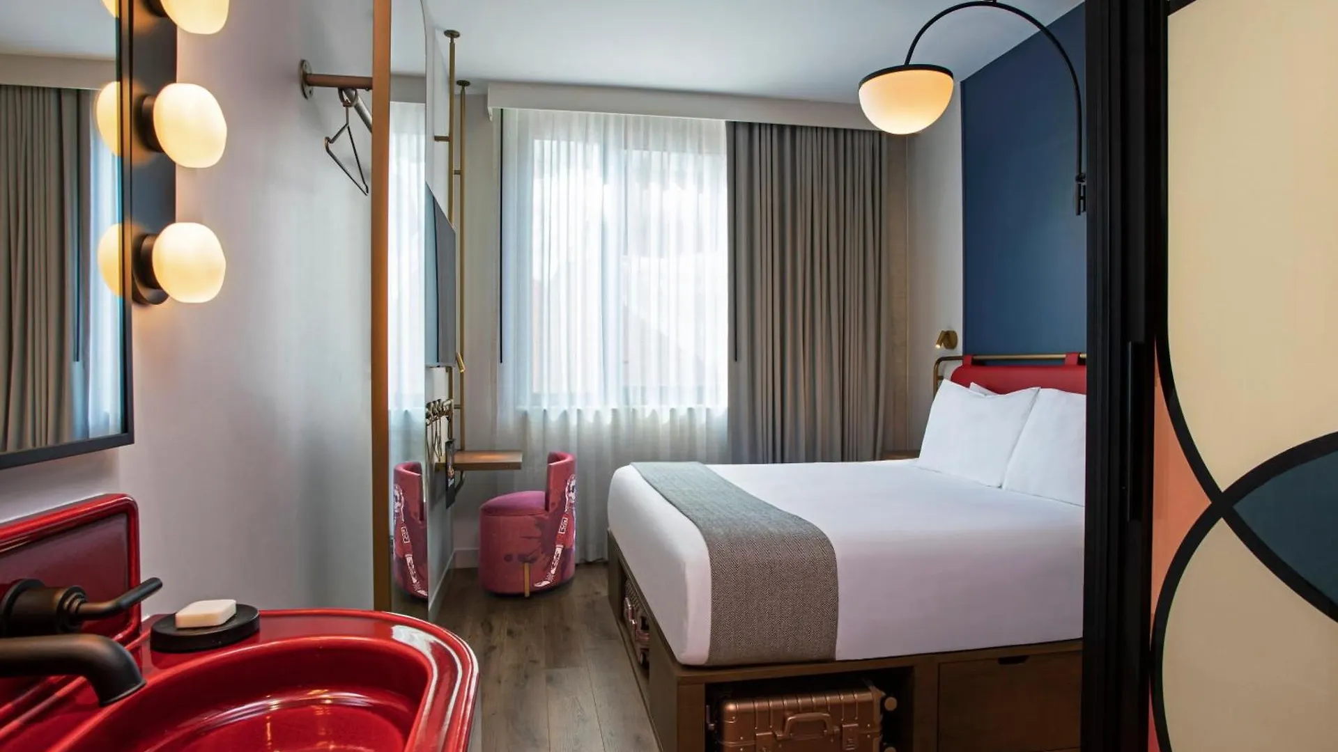 Hotel Moxy Nyc Lower East Side New York