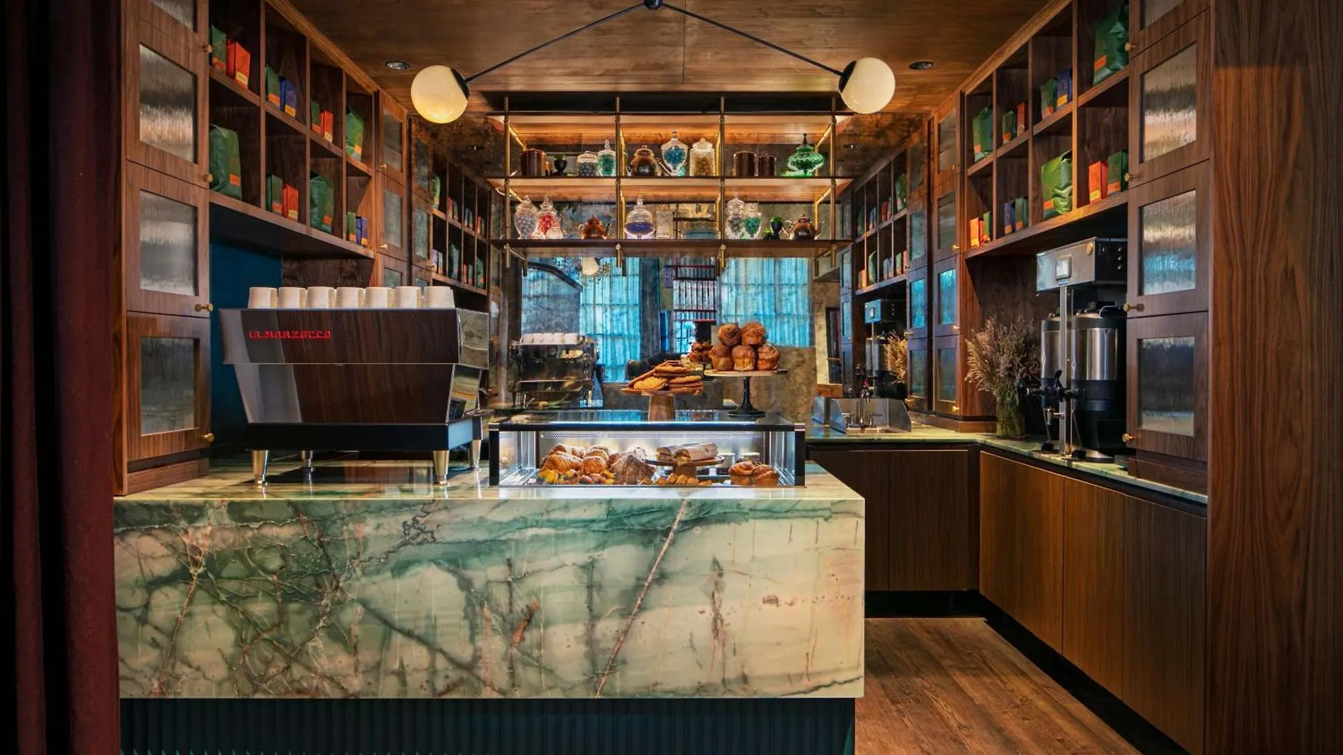 Moxy Nyc Lower East Side New York Hotel